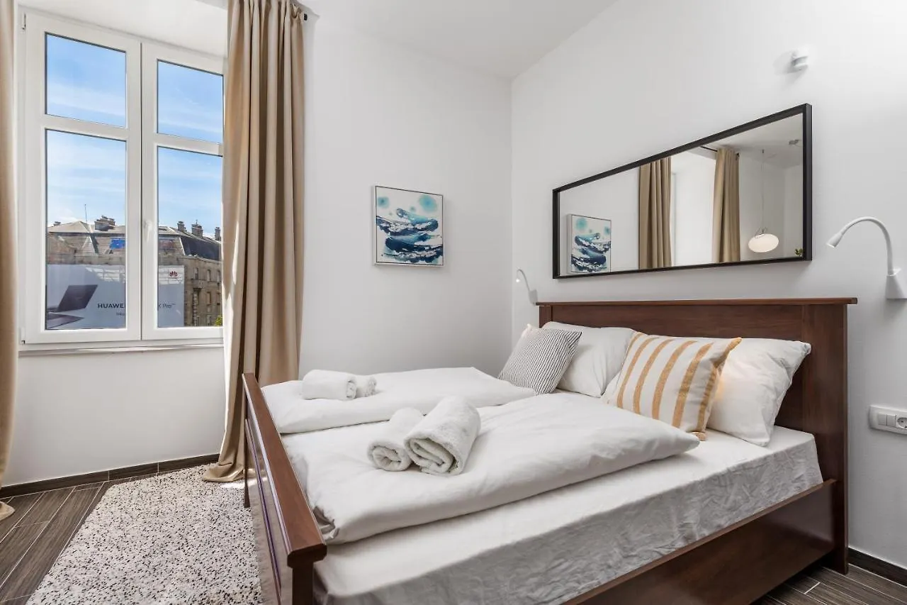 רייקה Apartments Harbour View